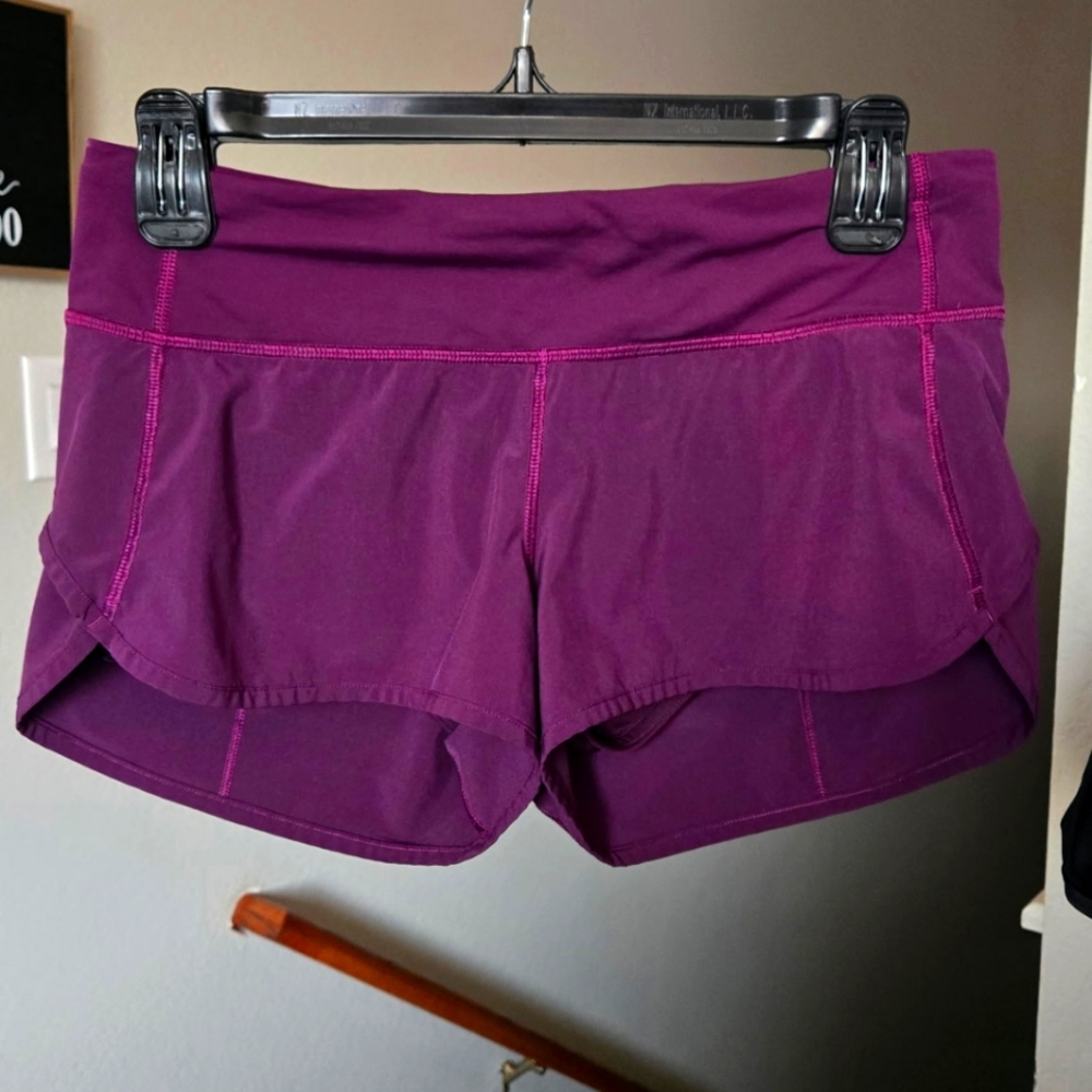 🍋 Lululemon Dark Purple Speed Ups Size 4 With (2.5" Inseam)